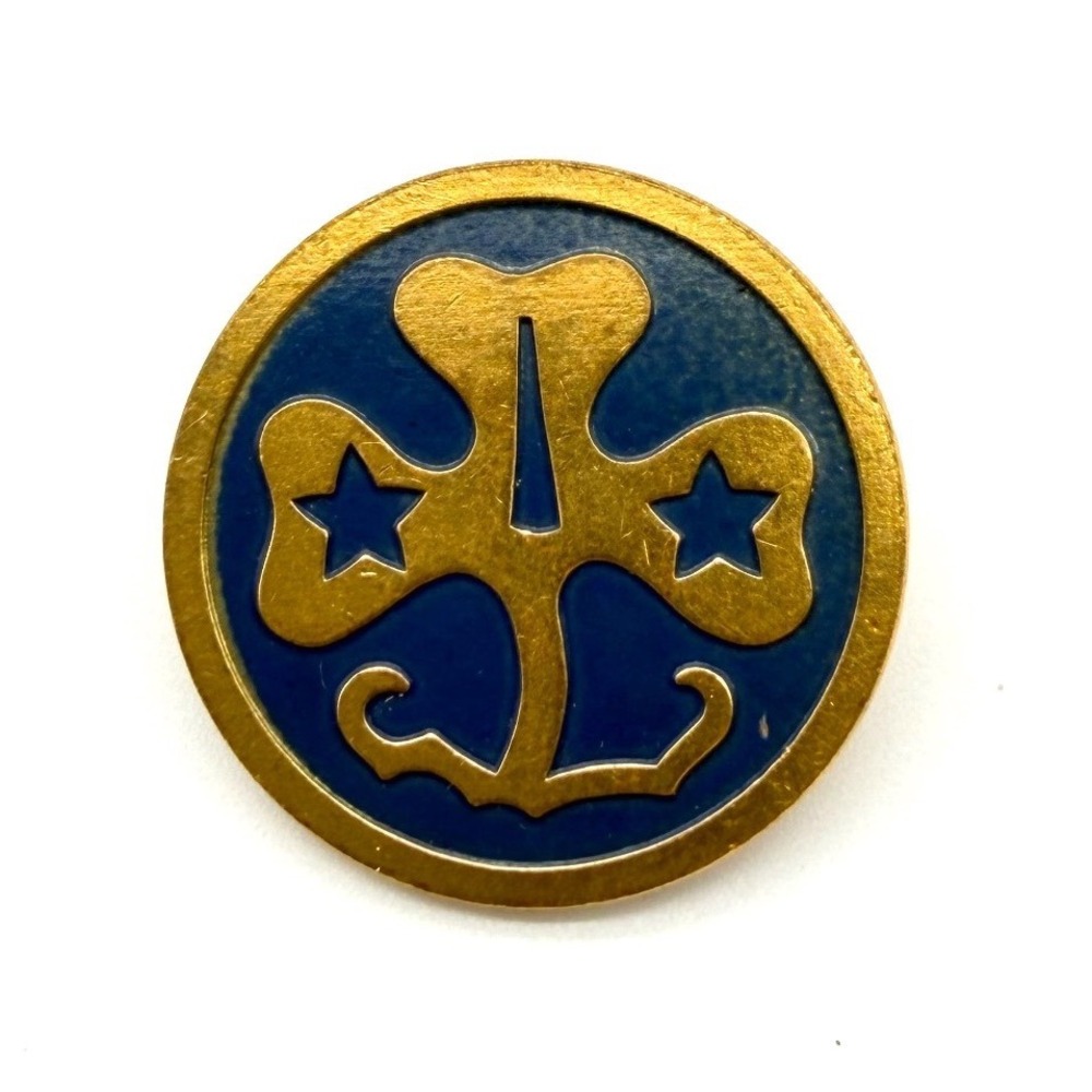 Girl Scouts Trefoil Enamel Pin Blue Gold Tone Vintage Scouting Badge Girl Guides